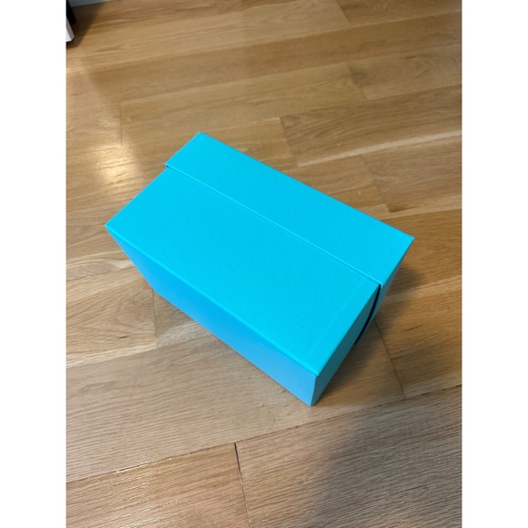 Tiffany & Co. Blue Box - Picture 2 of 11